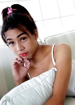 21yo busty Thai ladyboy Bam sucks and fucks white tourists cock