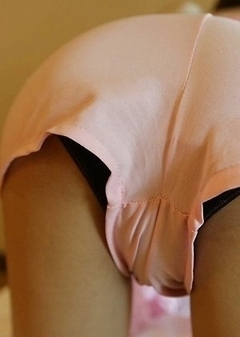 19yo Thai shemale Phoo masturbates and cums on herself